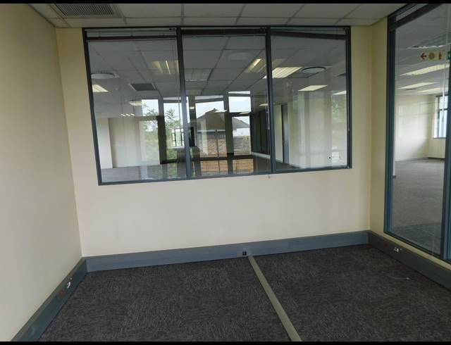 855M² OFFICE TO LET IN ILLOVO